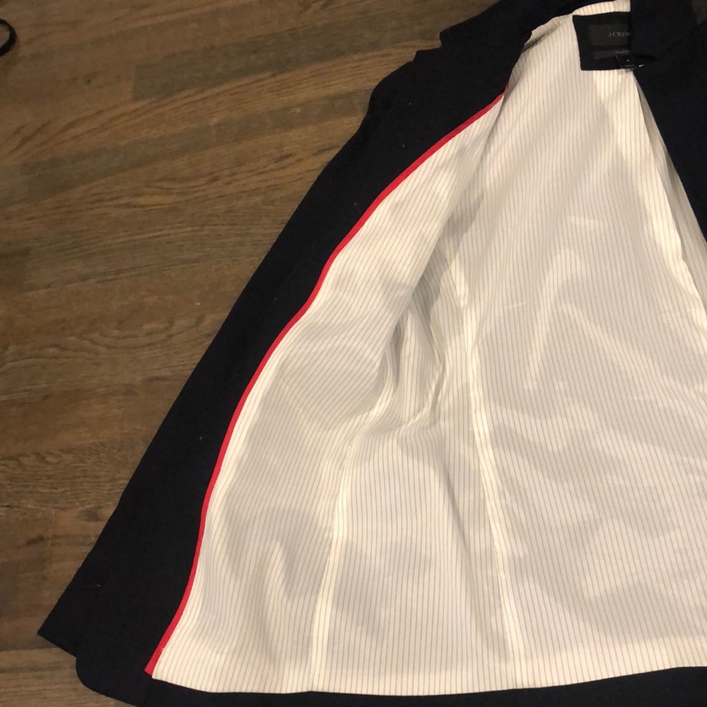 Blazer - Picture 4 of 8
